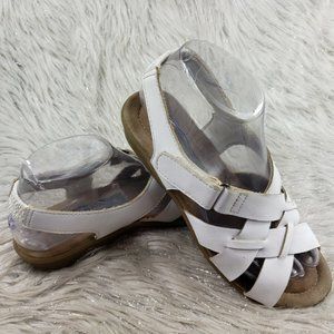 Naturalizer White Leather Adjustable Sandal with Wide Straps for Comfort